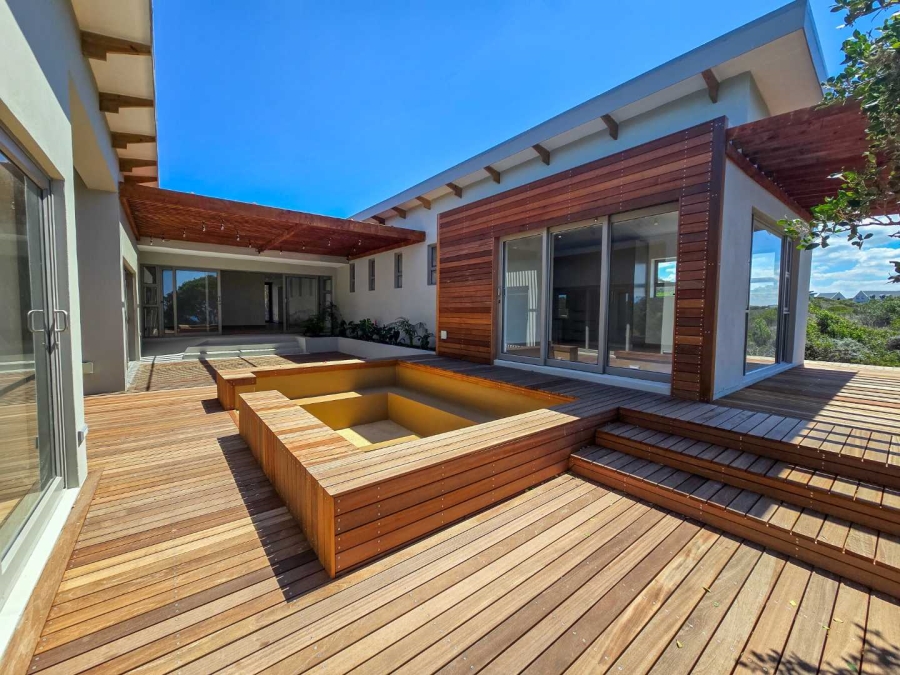 3 Bedroom Property for Sale in Stilbaai Wes Western Cape